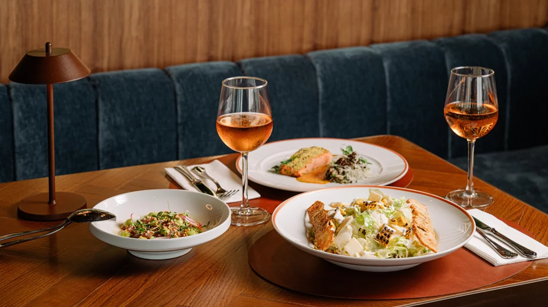 "Nice n Easy Piraeus Tower": Ένας πολυδιάστατος προορισμός γεύσης και ψυχαγωγίας στον Πειραιά