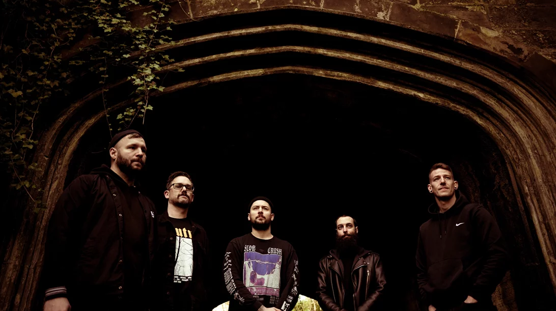 DVNE και Allochiria σε κοινή περιοδεία στην Ελλάδα