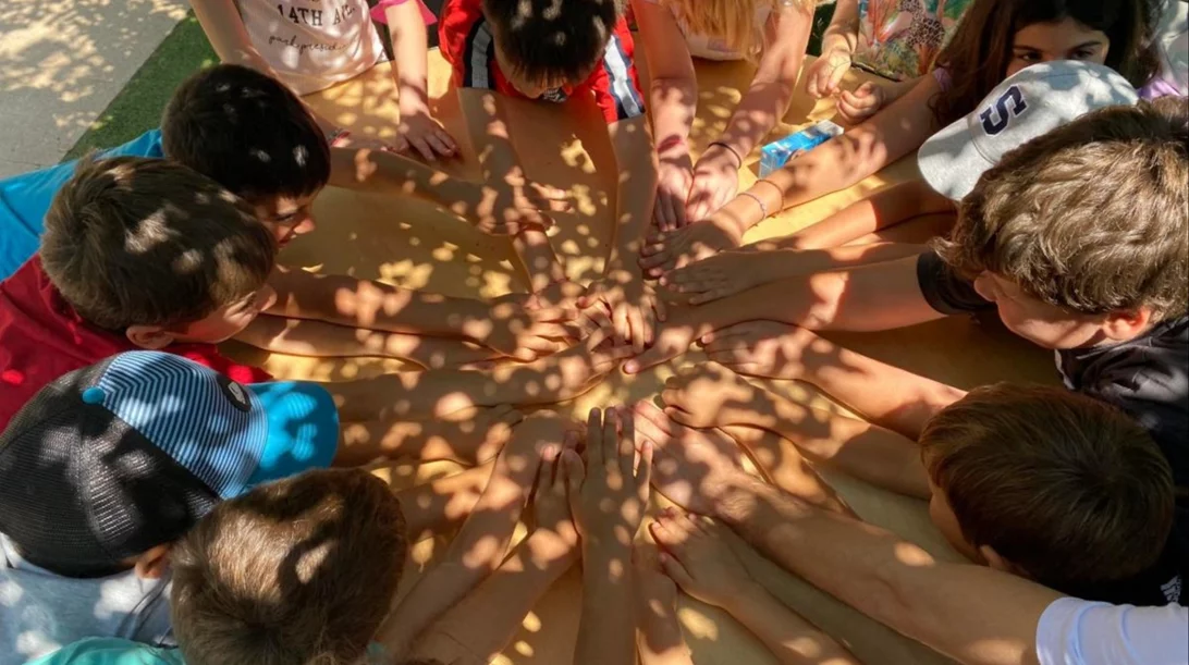 Βουτιές στην τέχνη: Ένα καλοκαιρινό camp για παιδιά 6-12 ετών