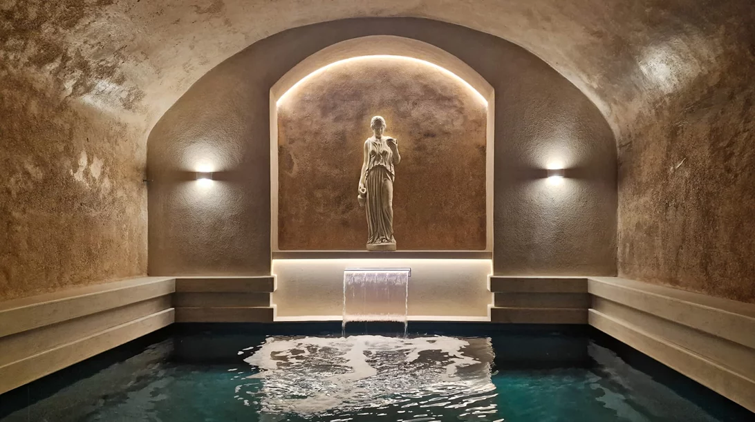 Η πολυτέλεια συναντά την ιστορία στο "Argini Hotel Syros"