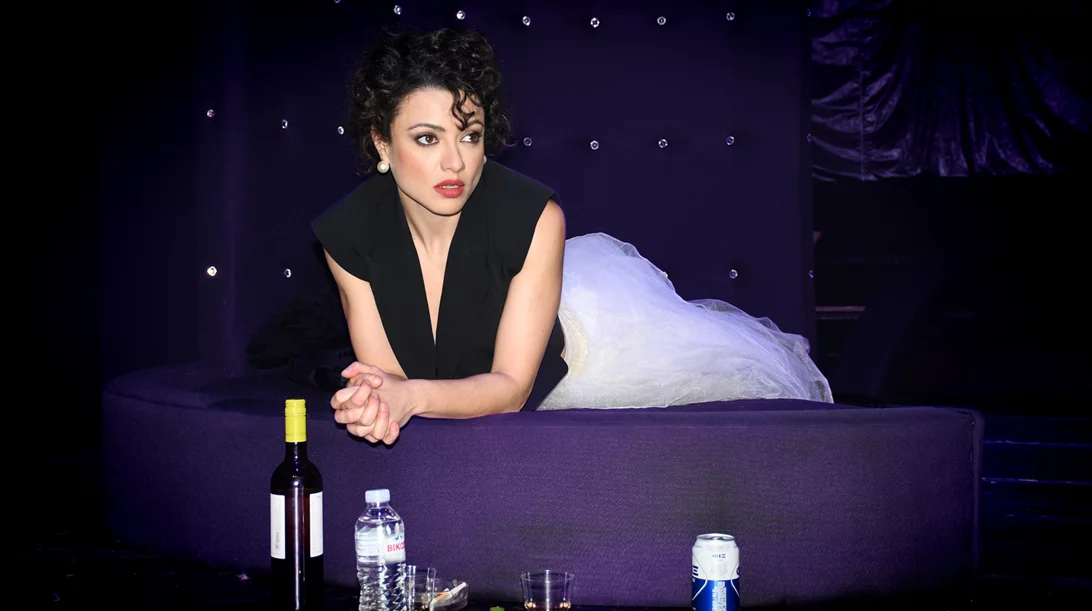 Μια σύγχρονη "Τζούλια" στο θέατρο Άλφα - "Ληναίος-Φωτίου"