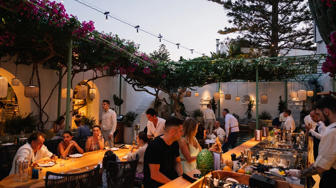 Πάρτι και μουσικά happenings στο "TUYA Mykonos" τον Ιούλιο