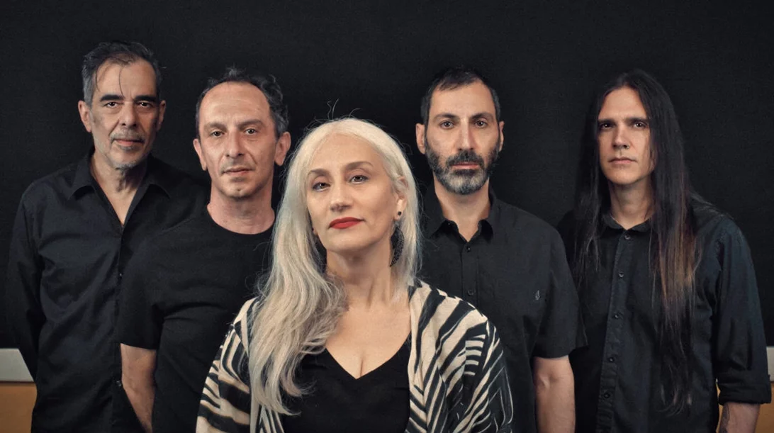 The Holy Strangers, Coyote's Arrow και Kidney Black σε μια "οικογενειακή συγκέντρωση" στο "An"