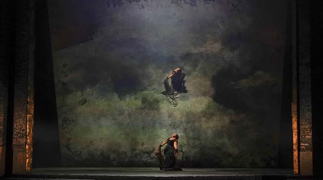 Υποδειγματική "Μήδεια" στη Λυρική: Ένας -επιτέλους- πρέπων φόρος τιμής στην Κάλλας!