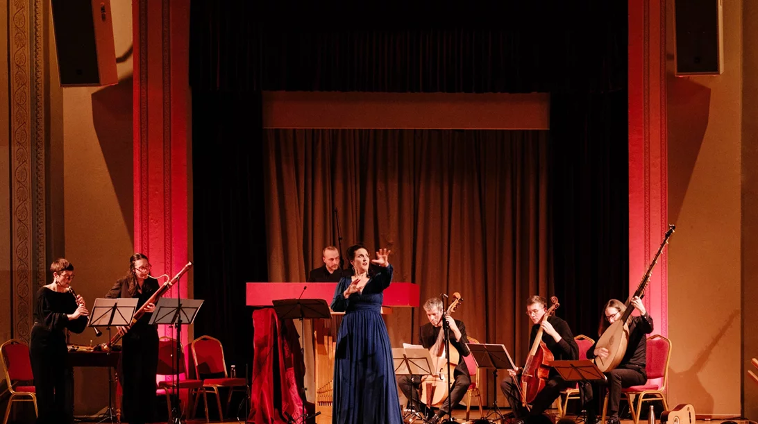 Ερεθιστικό ταξίδι στη μουσική του "πειραματικού" 17ου αιώνα με πλοηγό το πολύτιμο Φεστιβάλ Μπαρόκ Μουσικής