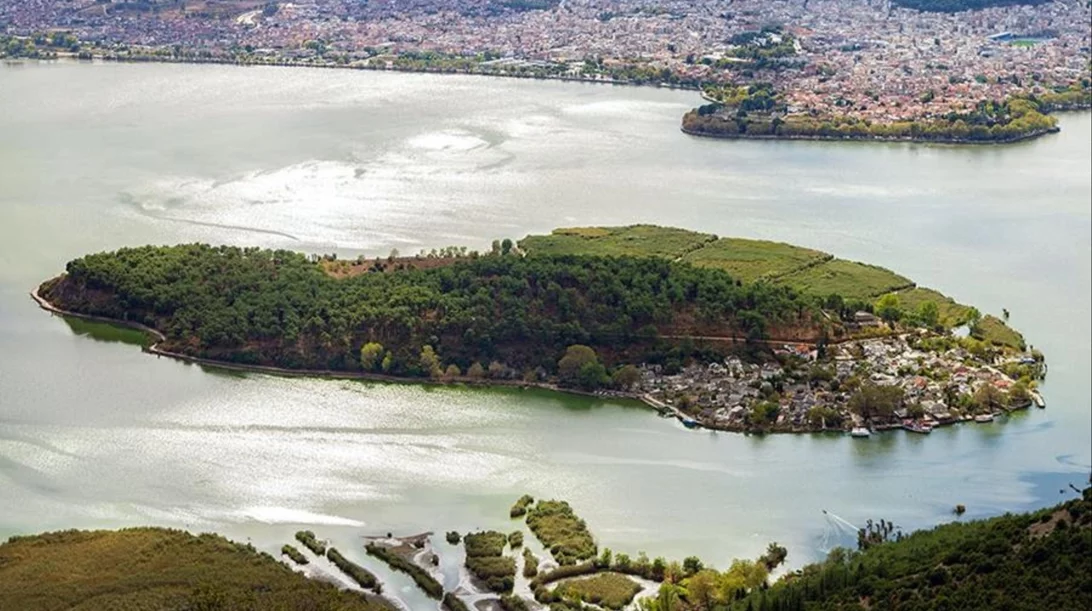 Τα "Plásmata ΙΙ" της Στέγης ταξιδεύουν στα Ιωάννινα φέρνοντας κοντά την τεχνολογία, την πόλη και τη φύση