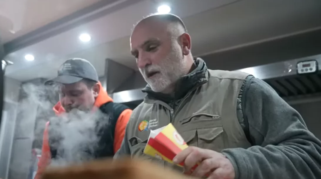 Αγκαλιά ανθρωπιάς από την "World Central Kitchen" στην Ουκρανία