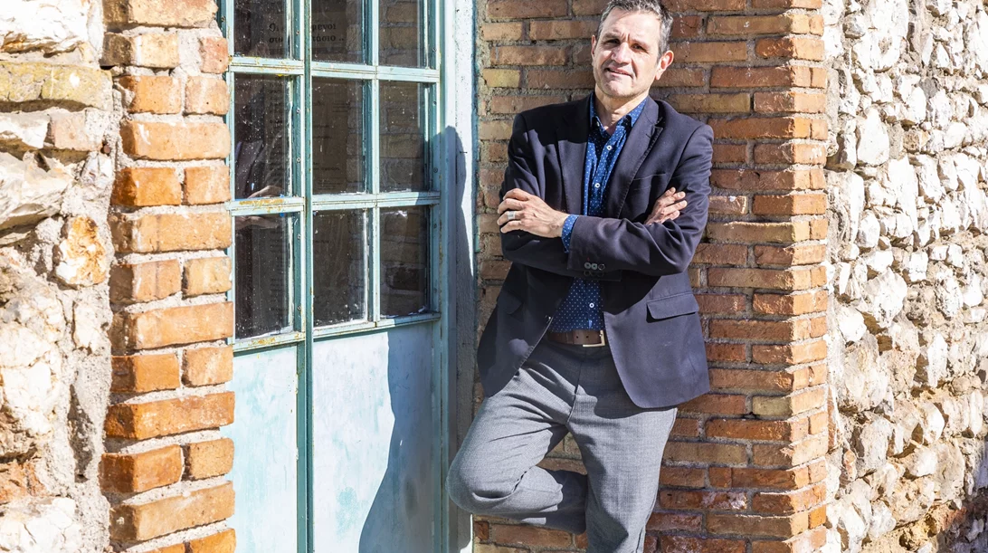 Ο Κωστής Παπαϊωάννου θέλει να συνδυάσει τη συνέχεια με τις τομές στην Τεχνόπολη Δήμου Αθηναίων