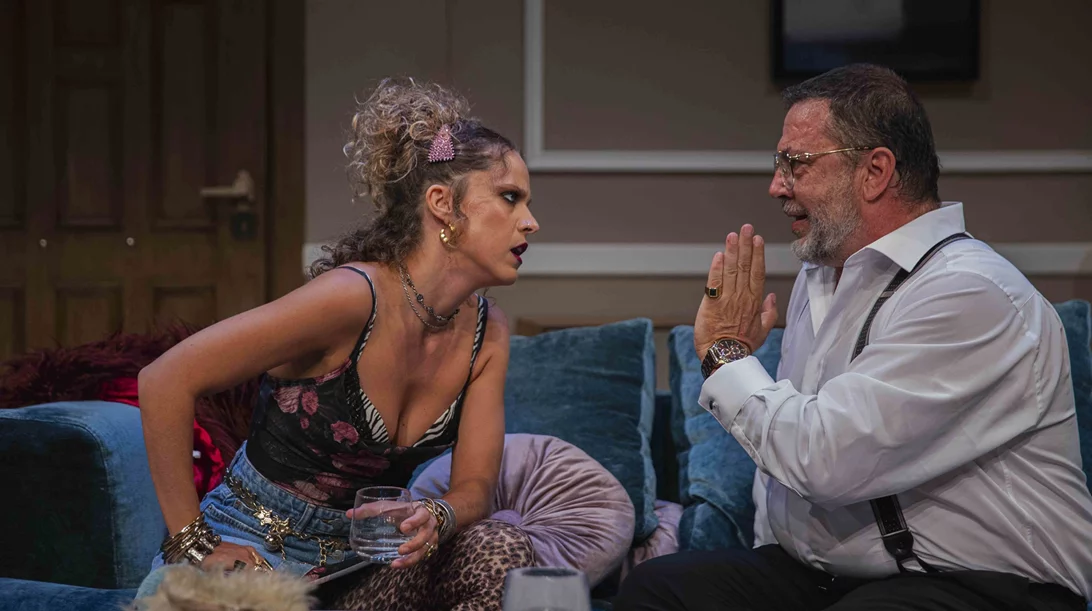 Κανόνια και τρομπέτες