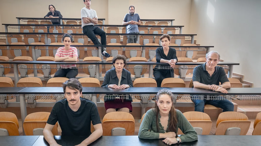 "50 χρόνια, μια νύχτα": Ο Μάνος Καρατζογιάννης ετοιμάζει μια παράσταση για τα γεγονότα του Πολυτεχνείου