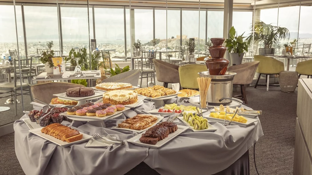 Στο St.George Lycabettus για Friends & Family Sunday Brunch