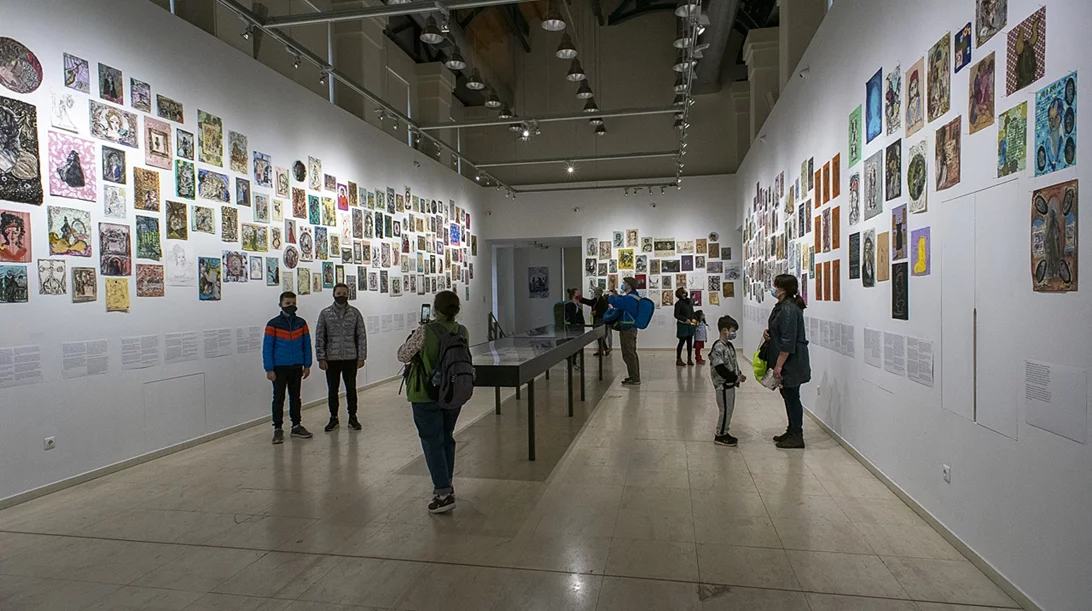 9 παραστάσεις που ξεχώρισαν από τον διαγωνισμό θεατρικού έργου "Θέατρο στο Μουσείο - Ιστορίες Μετακίνησης"