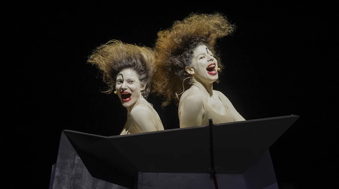 Αναβολή των παραστάσεων του έργου "Όχι εγώ" λόγω του τριήμερου εθνικού πένθους