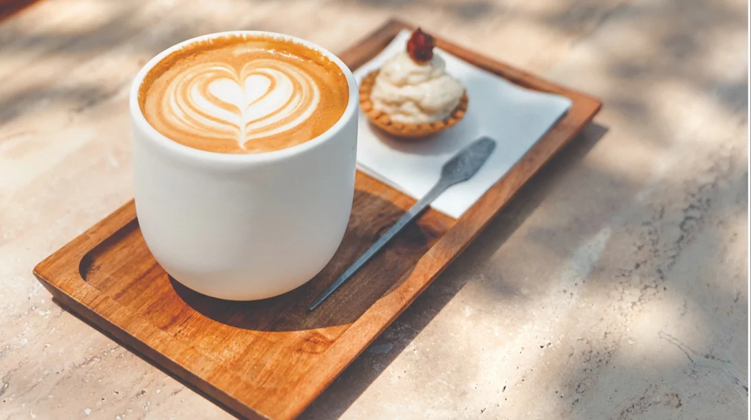 "Kyψeli": Μια κυψέλη στα Μελίσσια