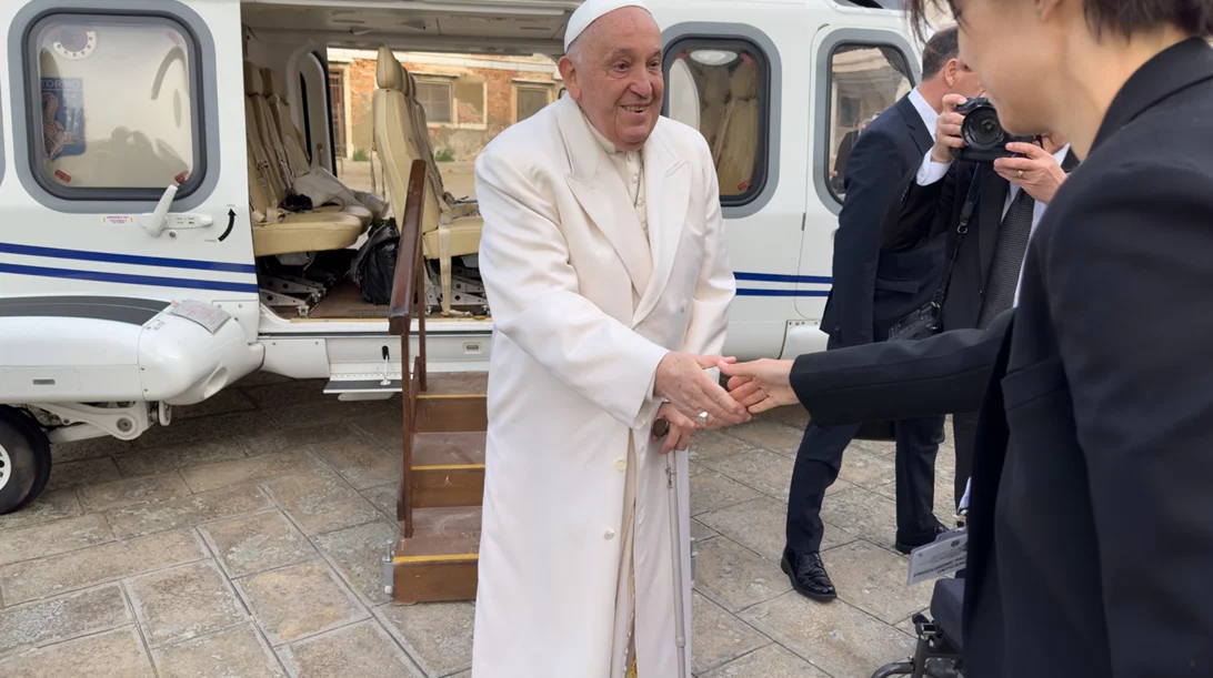 Όταν ο Juergen Teller ταρακούνησε τη μόδα: 5 εικόνες που άφησαν εποχή