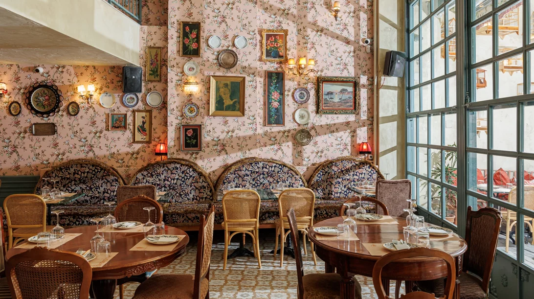 Video walkthrough: H Ναταλία Δραγούμη παίρνει μια γεύση απ' όσα μαγειρεύει η "Γιαγιά Κούκου"