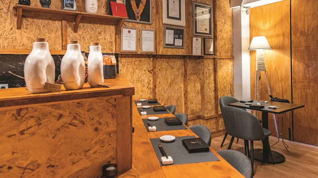 "Mayan": Το Nikkei μυστικό του Κέντρου