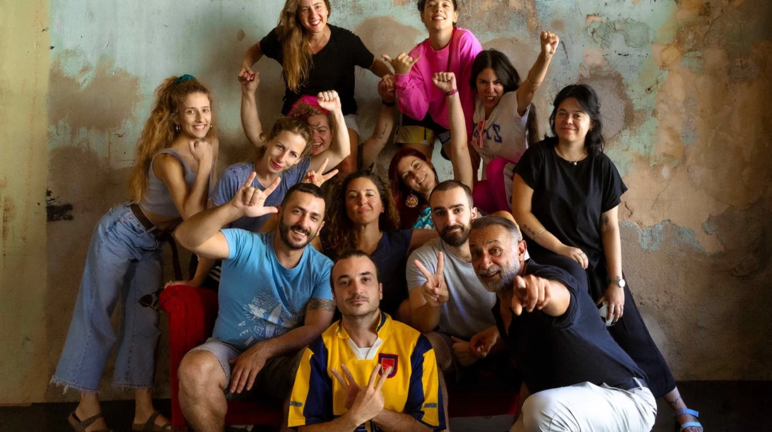 "Είμαστε Πάτσι": Η sold out παιδική παράσταση της Συντεχνίας του Γέλιου επιστρέφει στο Σύγχρονο Θέατρο