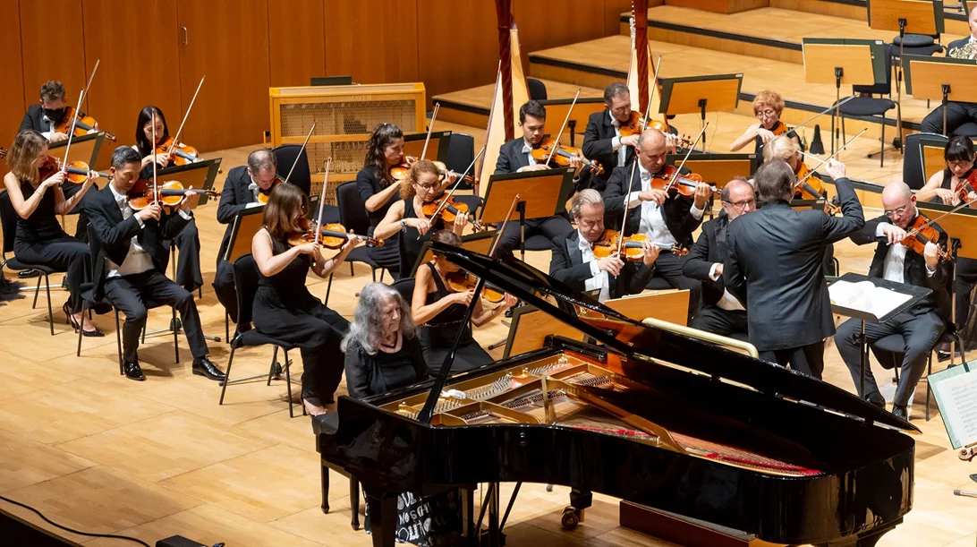 Εντυπωσιακό ξεκίνημα της νέας σαιζόν στη Θεσσαλονίκη: θαυμάσιες συναυλίες Φιλαρμονικής του Μόντε-Κάρλο με Άργκεριχ/Ντυτουά για τα 25 χρόνια του Μεγάρου Μουσικής και ΚΟΘ υπό τον Τ. Ζάντερλινγκ!