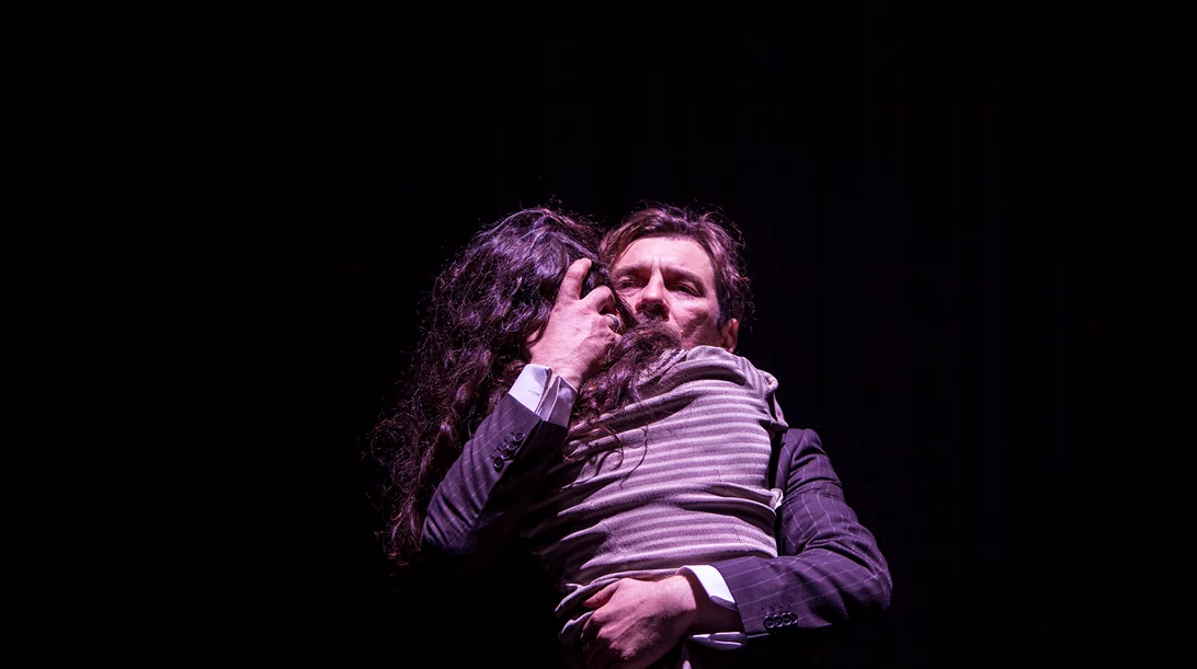 Τα θέατρα Πορεία και Σταθμός σε γιορτινές διαδικτυακές προβολές