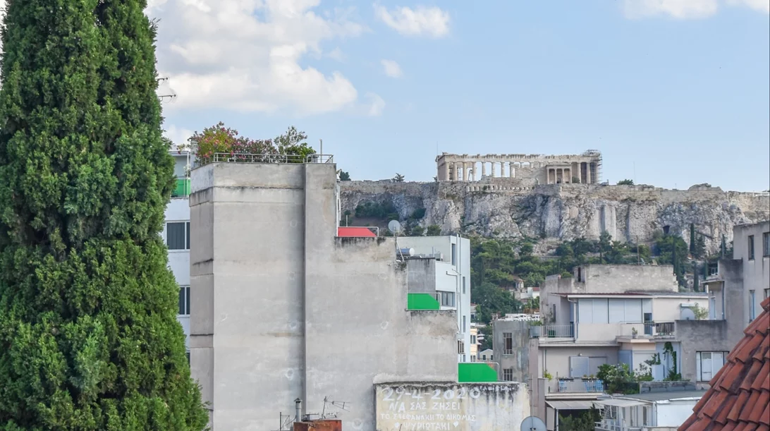 "The Artist RoofTop Bar &  Restaurant"