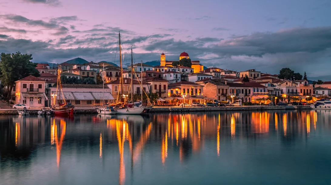 Ανοιξιάτικη φυγή στο Γαλαξίδι, το 'στεριανό νησί' της ναυτοσύνης