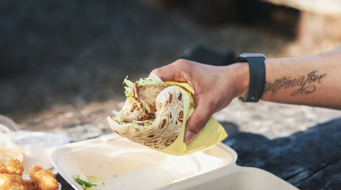 Taste Atlas: Στην κορυφή των καλύτερων τυλιχτών του κόσμου το σουβλάκι