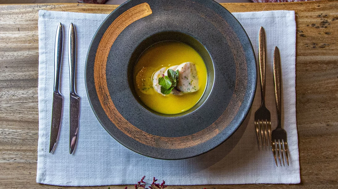 Αστεράτος ψαροζωμός κακαβιάς με γεύση Θάσου που θα θυμόμαστε για καιρό