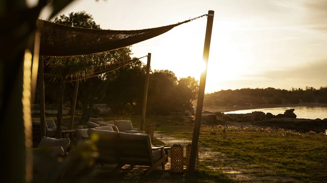 "Zamana": μια νέα, νόστιμη beach side εμπειρία στα Χανιά
