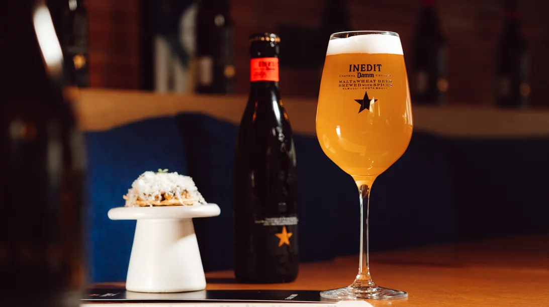 Η Inedit και η ατομική της συσκευασία (330ml) είναι εδώ, για να δώσει αβίαστα κουλ γεύση στις μέρες μας