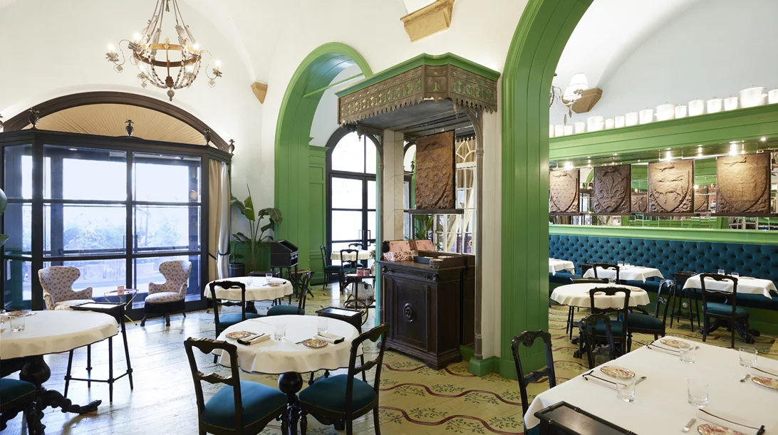 Ο διάβολος έτρωγε Prada: τι συμβαίνει όταν οι μεγαλύτεροι οίκοι μόδας αποφασίζουν να μπουν στην κουζίνα;