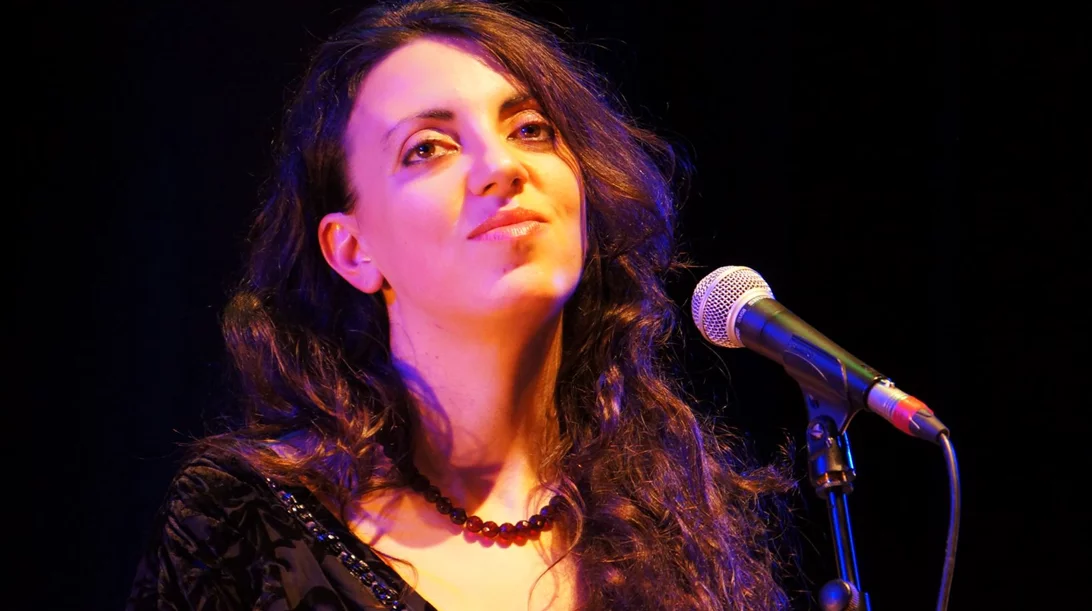 Η Καλλιρόη Ραουζαίου ερμηνεύει πορτογαλικά fados στο "Orient Express"