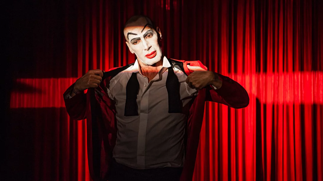 "Μεφίστο": Ένα από τα πιο διαχρονικά και σκοτεινά έργα της παγκόσμιας λογοτεχνίας ξανά στη σκηνή