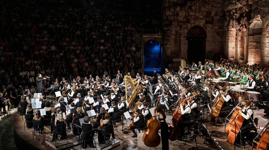 Αποθεωτική υποδοχή Κουρεντζή στο κατάμεστο Ηρώδειο με αφορμή μια ...κατά το ήμισυ θαυμάσια 3η Συμφωνία του Μάλερ