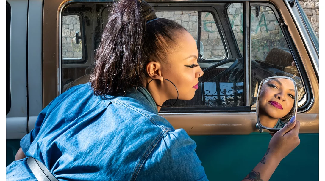 5 τραγούδια για την Πρωτοχρονιά από την Idra Kayne