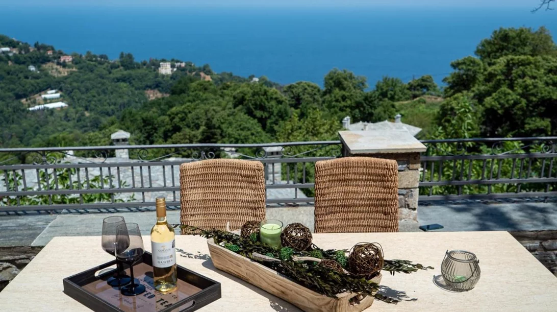 "Helene Eco Luxury Villa": Η ιδιωτική σας απόδραση στην καρδιά της Τσαγκαράδας