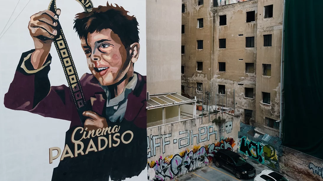 Τοιχογραφία αφιερωμένη στον Ένιο Μορικόνε κοσμεί τα Άνω Λαδάδικα