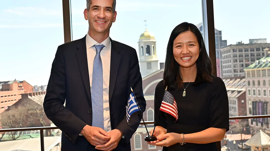 Γεφυρώνεται η συνεργασία Αθήνας-Βοστώνης για την τόνωση του τουρισμού