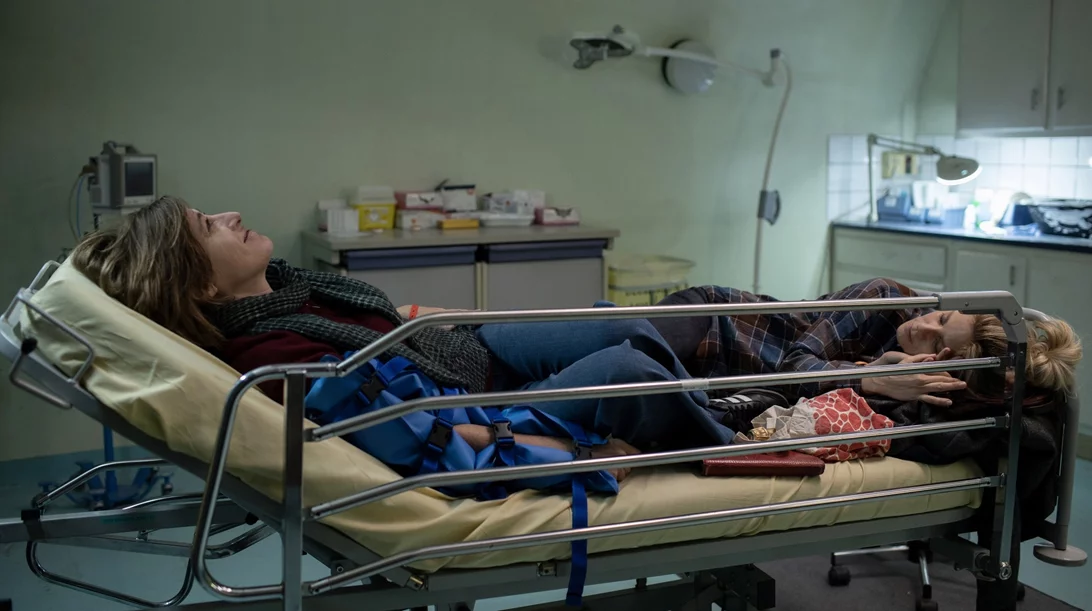 Η Κατρίν Κορσινί και το στοίχημα της κοινωνικής κωμωδίας