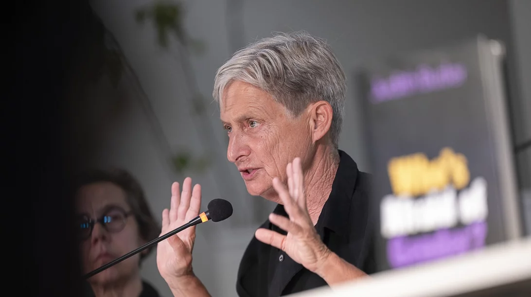 Judith Butler: "Ναι, υπάρχουν δύο φύλα, οι φασίστες και οι αντιφασίστες"