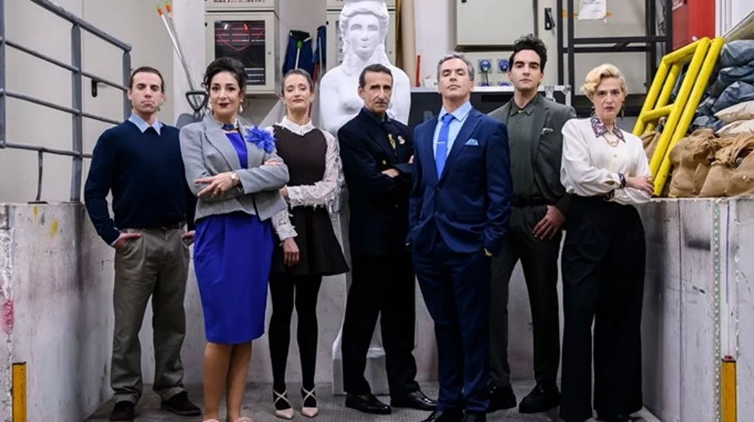 Η Κατερίνα Μαυρογεώργη για την "Καρυάτιδα" του Γιώργου Καπουτζίδη: "Όταν μέσω του χιούμορ συνειδητοποιείς την υποκρισία, νιώθεις ανατριχίλα"