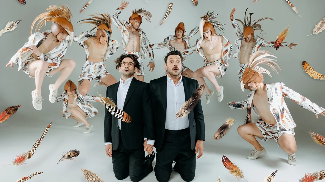 "Όρνιθες": Ο Άρης Μπινιάρης σκηνοθετεί την πρώτη του αριστοφανική κωμωδία