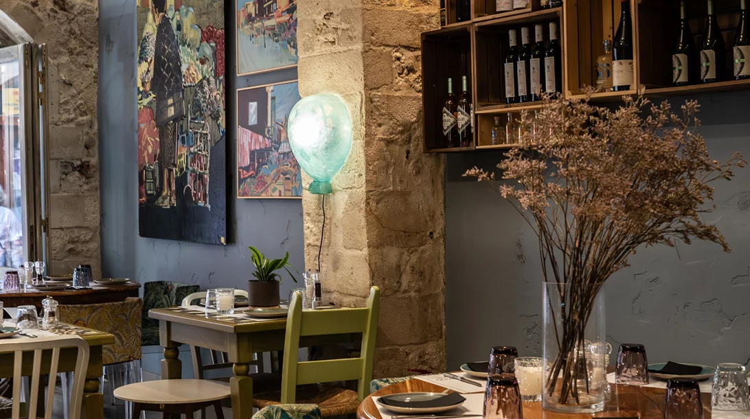 "1600 Raki Ba Raki": Ρεθυμνιώτικη καλοφαγία σε μοντέρνο τέμπο