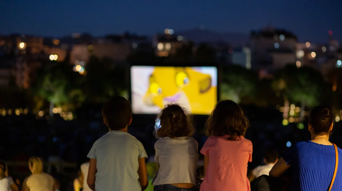 Υπαίθριες κινηματογραφικές προβολές στο Ξέφωτο του Νιάρχου