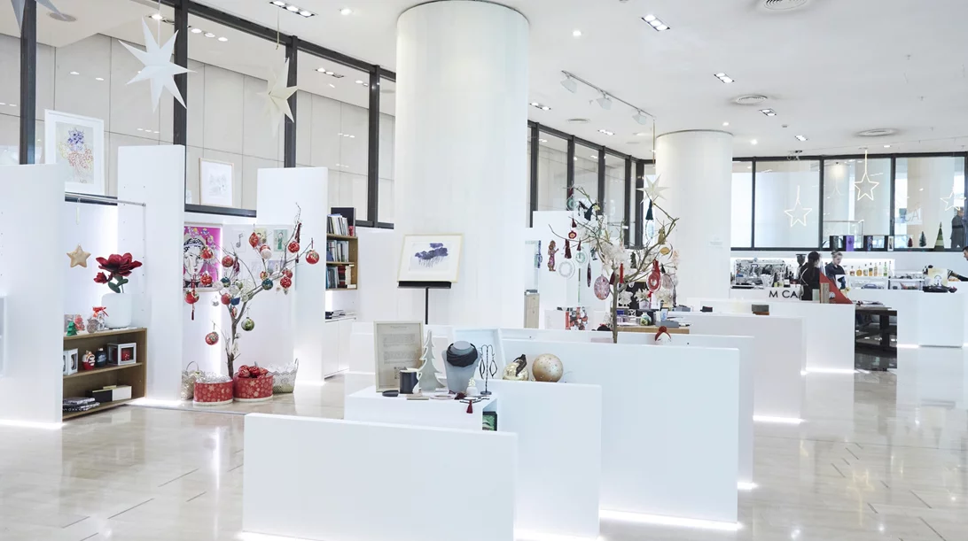 Το M Shop υποδέχεται τα Χριστούγεννα με δημιουργίες αποκλειστικά σχεδιασμένες για το Κατάστημα του Μεγάρου