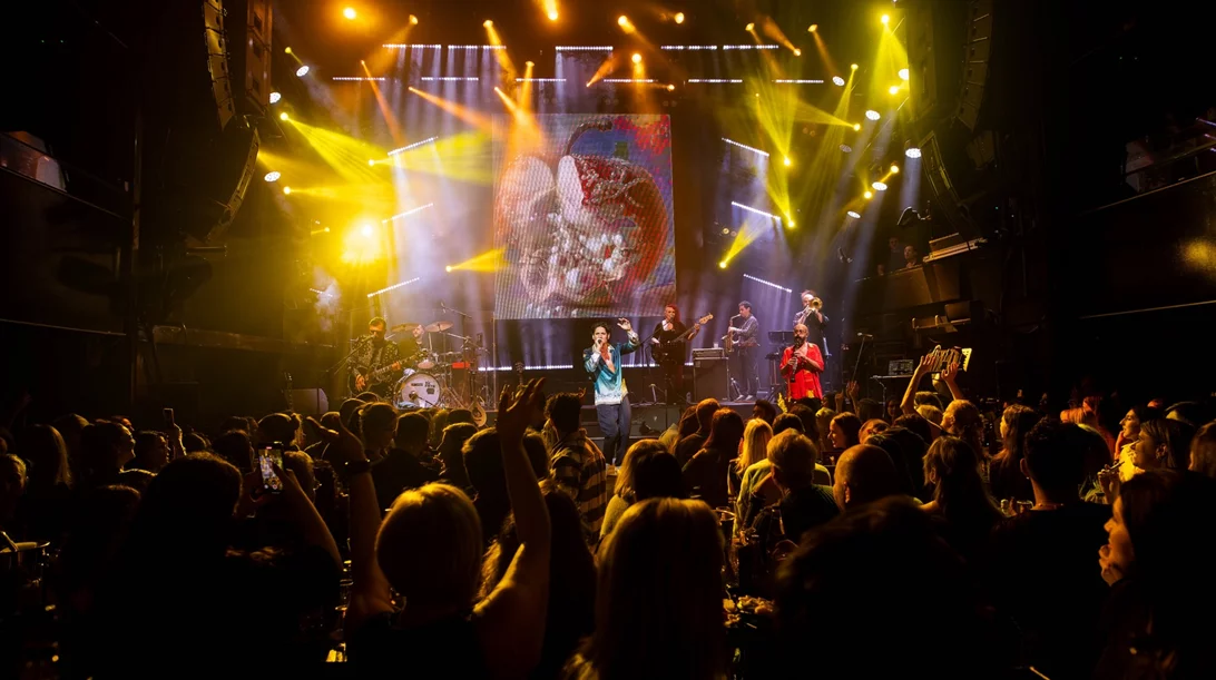 Ο Πάνος Βλάχος συνεχίζει στο "VOX" για δύο ακόμα live