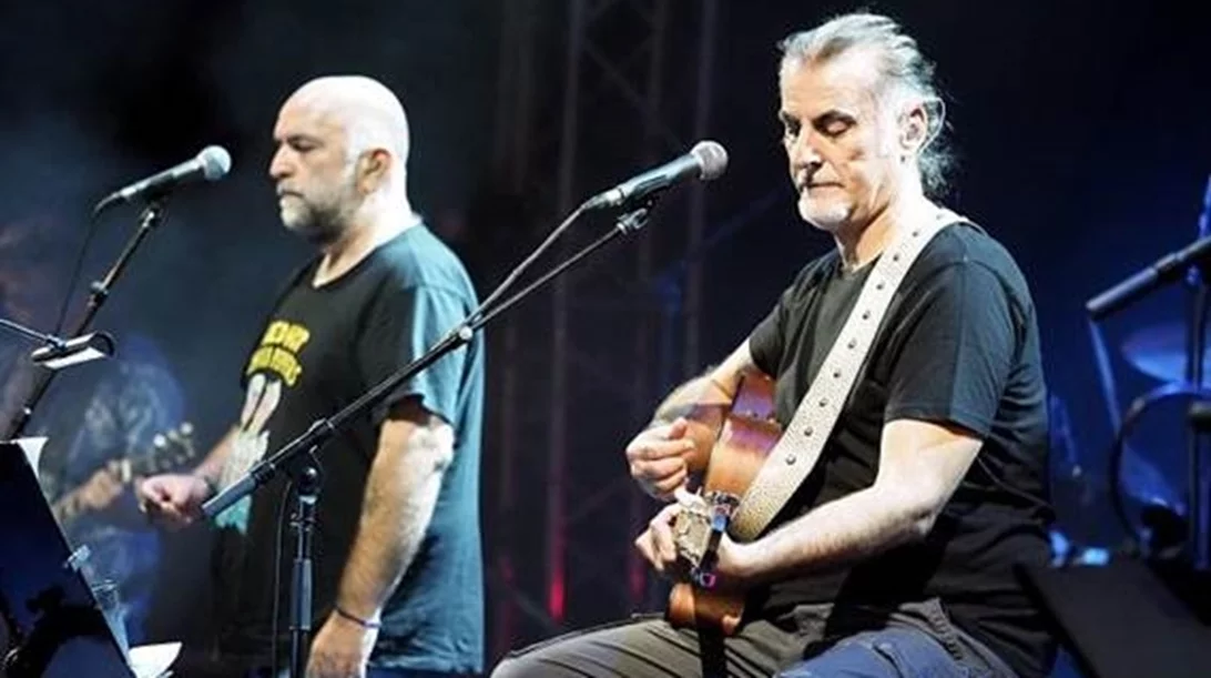 Πού ταξιδεύουν οι Πυξ Λαξ αυτό το καλοκαίρι;