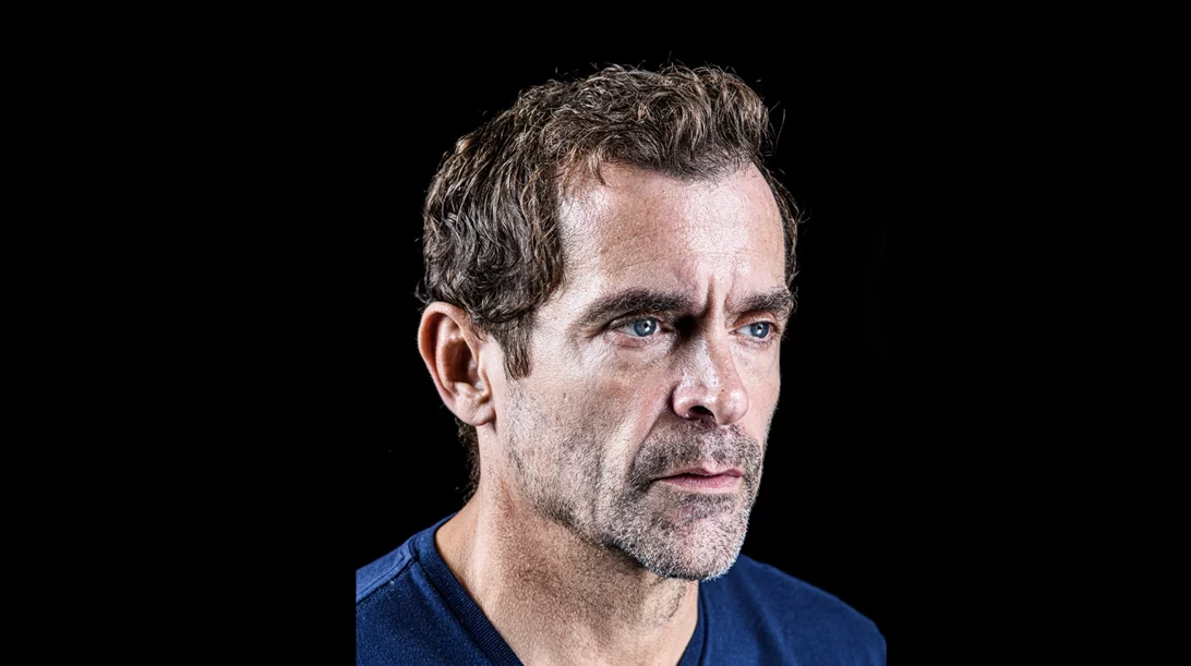 Κωνσταντίνος Μαρκουλάκης: "Με το "The humans" ξαναβρήκα την πίστη μου ότι το θέατρο μπορεί να πει κάτι"