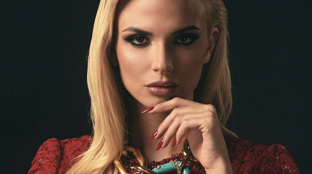 Τα μπουζούκια του καλοκαιριού