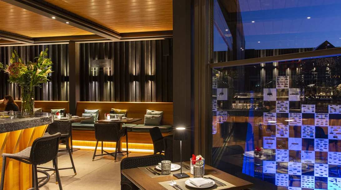 "Mappemonde restaurant bar & lounge": Το ομορφότερο roof του Kέντρου φοράει τα χειμερινά του